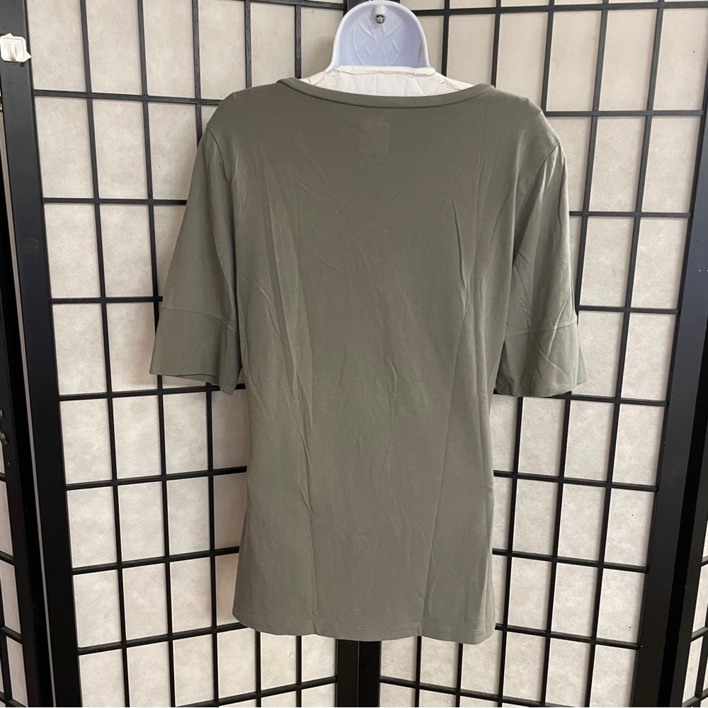 Oakley ladies T-shirt size medium - Picture 5 of 6
